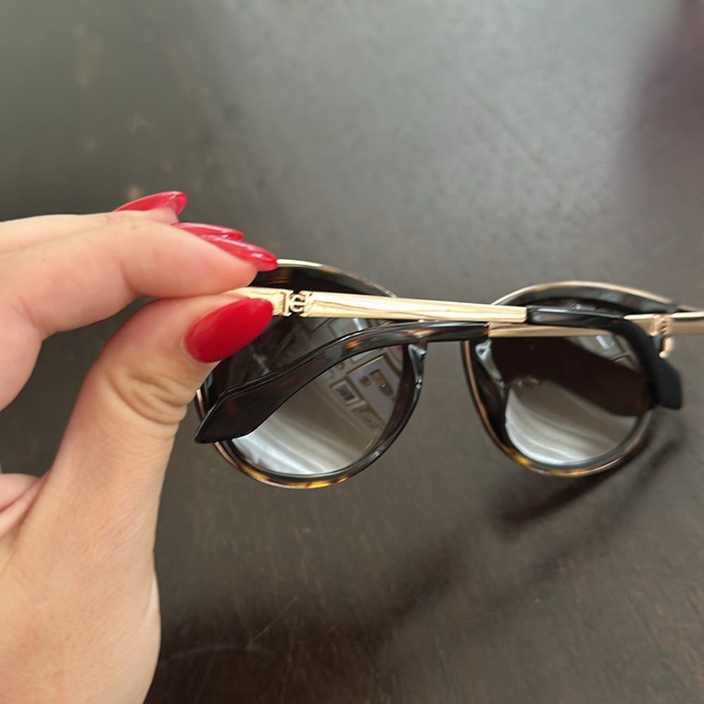 Carolina Herrera Sunglasses - Picture 3 of 5